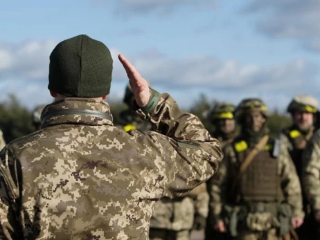 Как уволиться из войска: советы юристов по написанию рапорта и проверке начислений