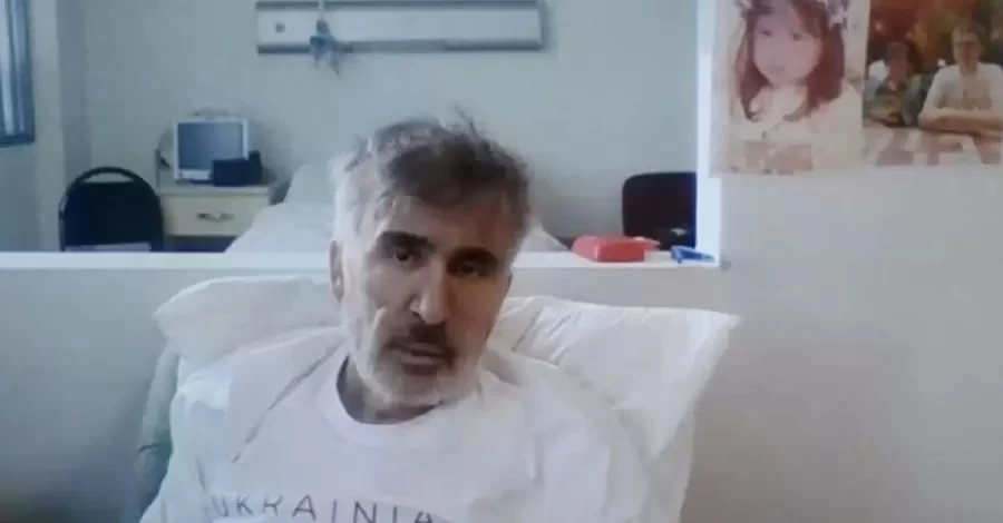 Саакашвили вернули в тюрьму в Грузии после трех лет лечения в больнице 