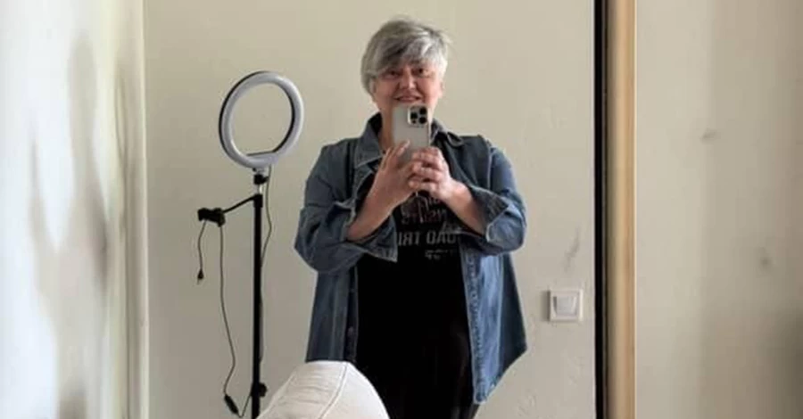 «Цифровая бабушка»: пенсионерка из Прикарпатья ведет блог, обучая сверстников пользоваться смартфоном