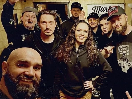 Юлия Санина поскандалила с бывшим менеджером The Hardkiss и пригрозила ему судом