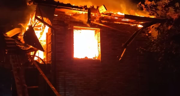 Росіяни вночі атакували дронами Дніпро, у місті почалися пожежі