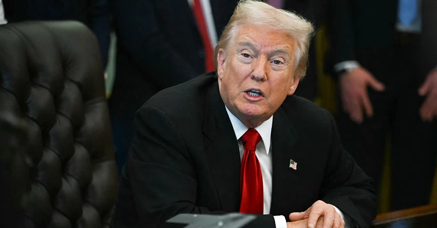 За последний месяц 25 тысяч военных были убиты с обеих сторон, - Трамп о потерях Украины и РФ