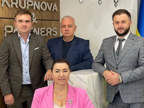 Адвокатська компанія «Крупнова та партнери» «кинула» ексголову «АЙБОКС БАНКУ» Петра Мельника на $150 тис
