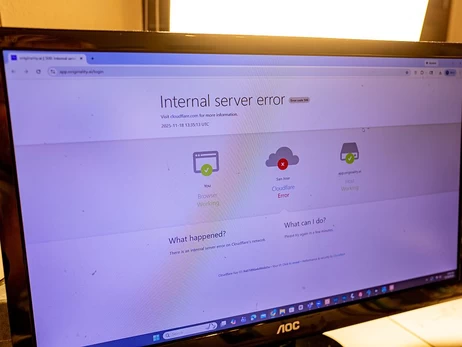 Сайти по всьому світу кілька годин не працювали через збій у роботі сервісу Cloudflare