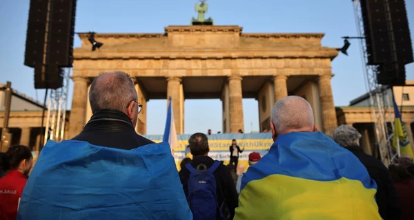 В Украину вернулись 50 наших граждан, депортированных из США