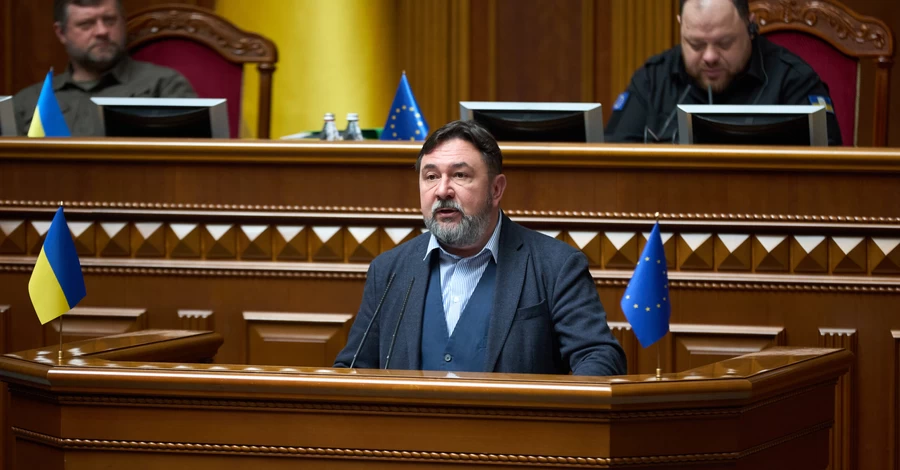 Частина “Слуг народу” закликала сформувати новий уряд та очистити оточення президента