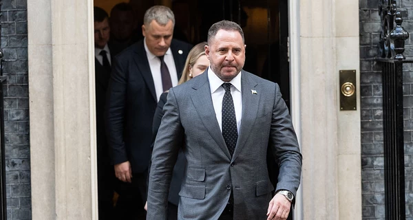 Железняк, Гончаренко и Безуглая говорят, что Зеленский отказался увольнять Ермака