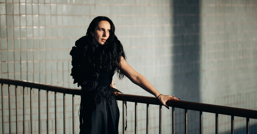 Премьеры недели: новое звучание Jamala и дуэт Jerry Heil с румынской поп-звездой