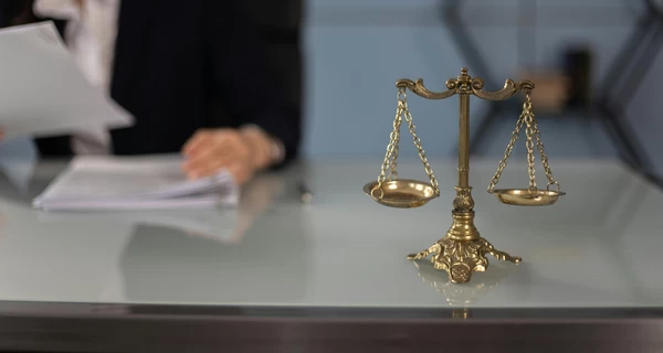 Компенсація за адвокатські послуги: хто має право і чи реально їх отримати