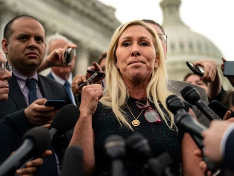 Блокировавшая помощь Украине Тейлор Грин уходит из Конгресса после ссоры с Трампом