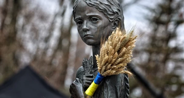 Украинцы сегодня чтят память жертв Голодоморов