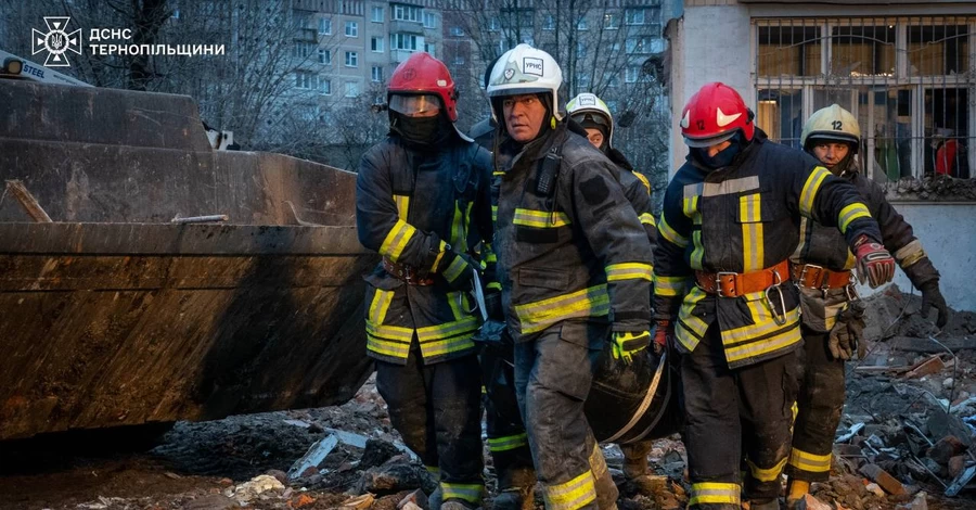 В Тернополе из-под завалов достали тело еще одной погибшей