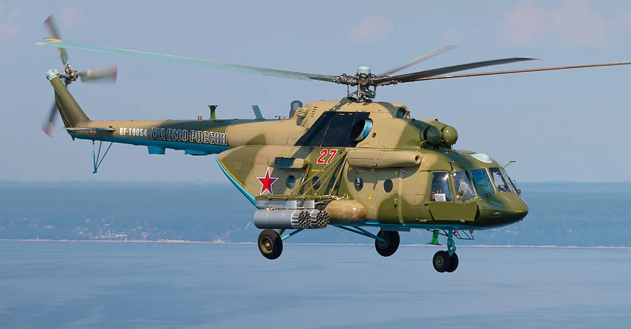 Дрон ССО впервые поразил вражеский вертолет в небе над Ростовской областью РФ 