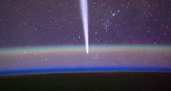 Астронавты МКС сняли редкое явление в космосе - как комету 