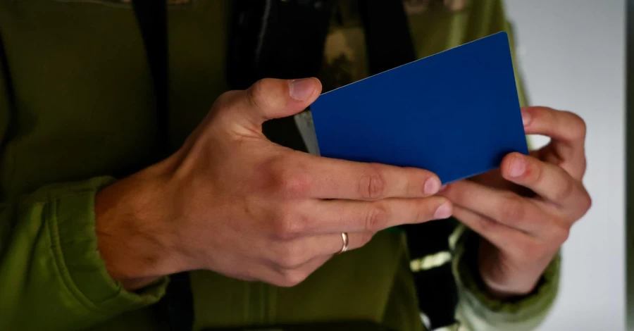 Правительство изменило правила пересечения границы для медийщиков-мужчин с 2026 года