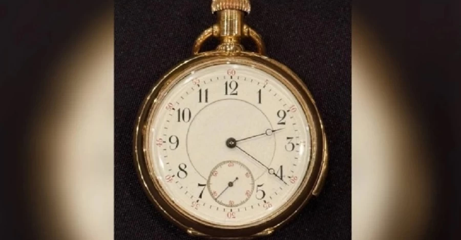 Золотий годинник з 