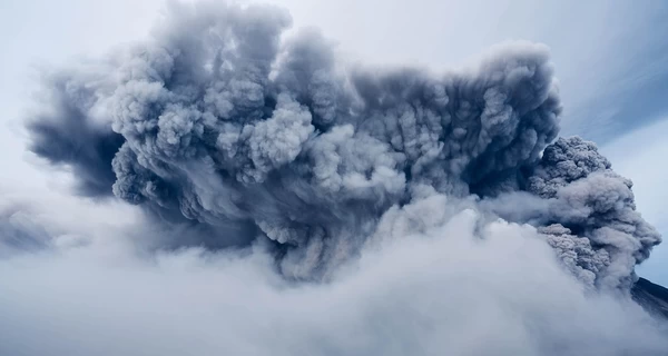 В Африке проснулся вулкан, который считался спящим тысячелетиями