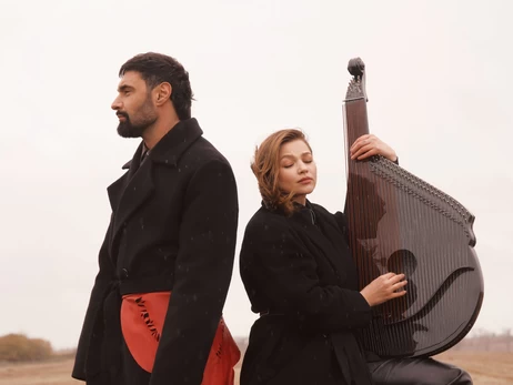 Віталій Козловський і Марина Круть виконали «Знаєш» на розмінованому полі