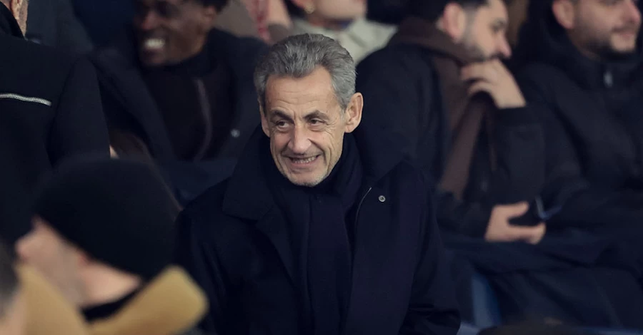 Колишнього президента Франції Саркозі засудили ще за однією справою