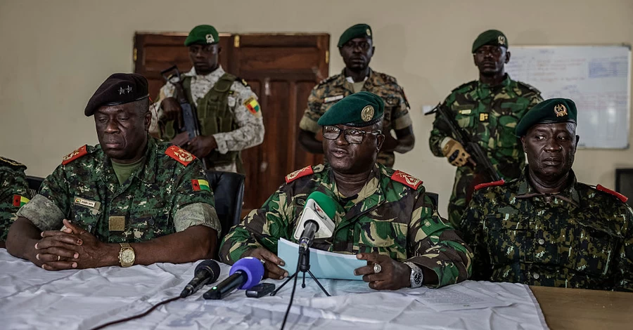 Військові затримали президента Гвінеї-Бісау та оголосили, що беруть країну під свій контроль