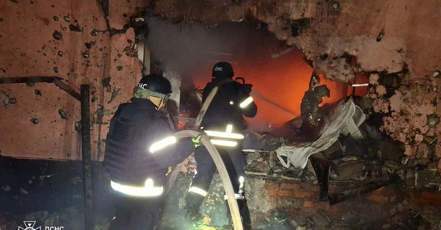 Россияне атаковали дронами Днепропетровщину, повреждены детсад и магазин, есть пострадавшие