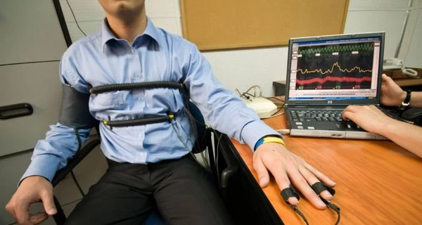 Мода на поліграф: чи каже правду «детектор брехні» і як допоможе в суді