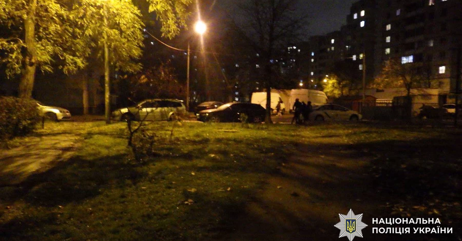 В Киеве мужчина с ножом напал на прохожего, который заступился за ребенка