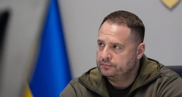 Ермаку о подозрении в рамках обысков не сообщали, – СМИ