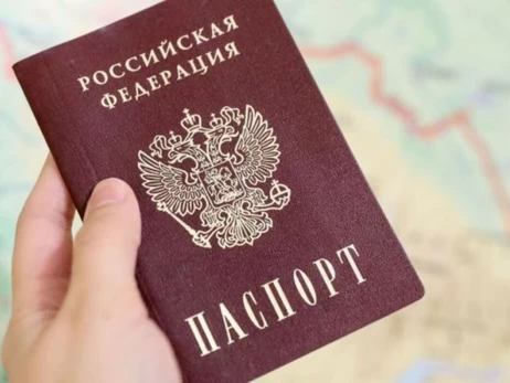 У украинца, подозреваемого в причастности к диверсии на железной дороге в Польше, нашли 46 российских паспортов