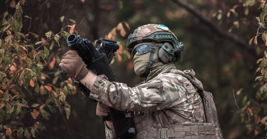 Погода ускладнила оборону Покровська, до міста просочується все більше росіян, - військові 