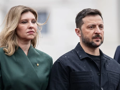 Зеленський вдруге за два тижні прибув до Парижа — тепер разом з дружиною