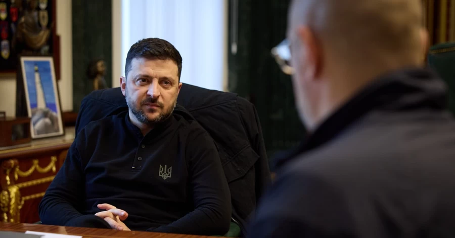  Зеленський доручив Шмигалю підготувати новий план оборони України 