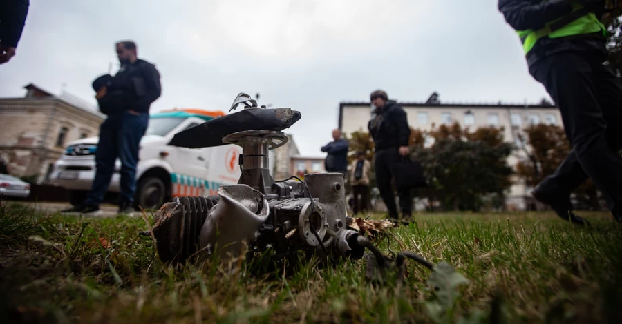 Росіяни вночі атакували 62 дронами, сили ППО знешкодили 39