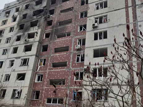 У Краматорську з-під завалів багатоповерхівки дістали тіло жінки