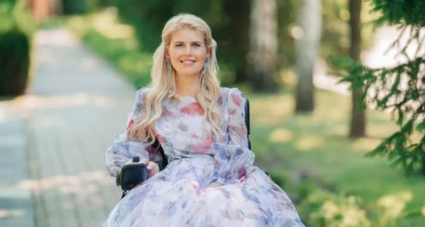 Паралізована письменниця Марина Бородіна: Плакати з тими, кого любиш, — це теж життя