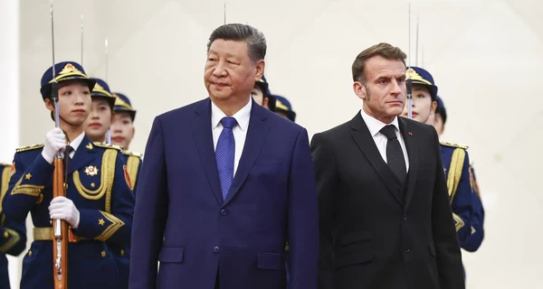 Макрон предложил Си Цзиньпину заставить Путина принять зимний мораторий на удары по энергетике