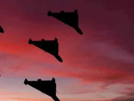 Літак Зеленського на шляху до Ірландії переслідували дрони військового типу, - ЗМІ