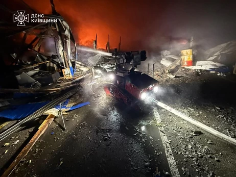 Удари РФ перетворили вокзал у Фастові на руїни