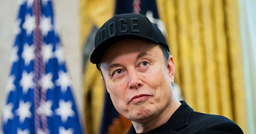 Илон Маск призвал ликвидировать Евросоюз после штрафа его соцсети 