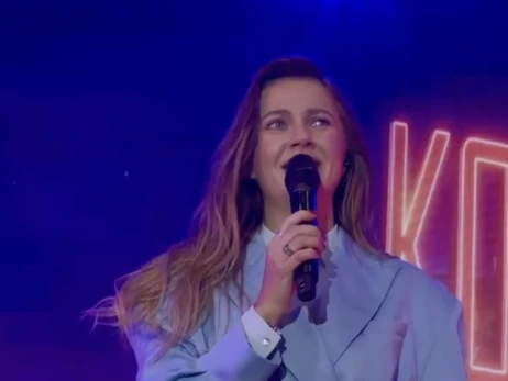 KOLA, YAKTAK та Vivienne Mort виконали пісні Adam на своїх концертах 