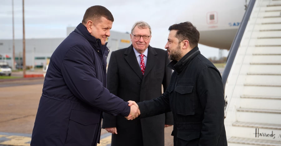 Зеленський прибув до Лондона, звідки сьогодні ж вирушить до Брюсселя