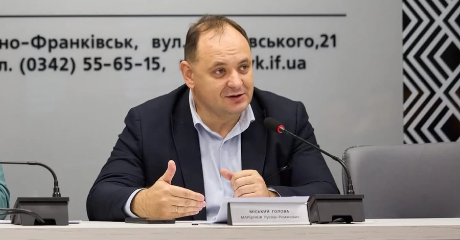 Мэр Ивано-Франковска рассказал, как его остановили патрульные в комендантский час