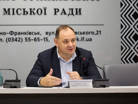 Мер Івано-Франківська розповів, як його зупинили патрульні в комендантську годину