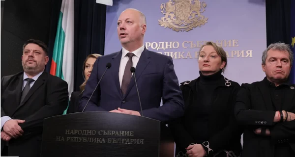 После массовых протестов граждан правительство Болгарии ушло в отставку