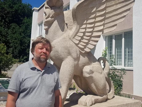 Київ проти Ермітажу: що відомо про головного «розкопника» античного Криму, заарештованого в Польщі