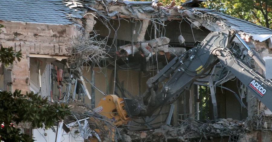 Трамп заявив, що нове крило в Білому домі побудують «приблизно за півтора року»