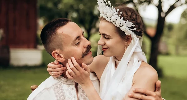 Звездные свадьбы-2025: как поженились Сильченко, OTOY, Федина, Насиров и другие