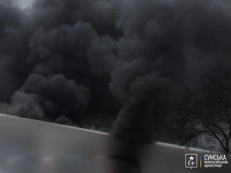 У Шостці російські дрони атакували спортивну школу, де займалися діти