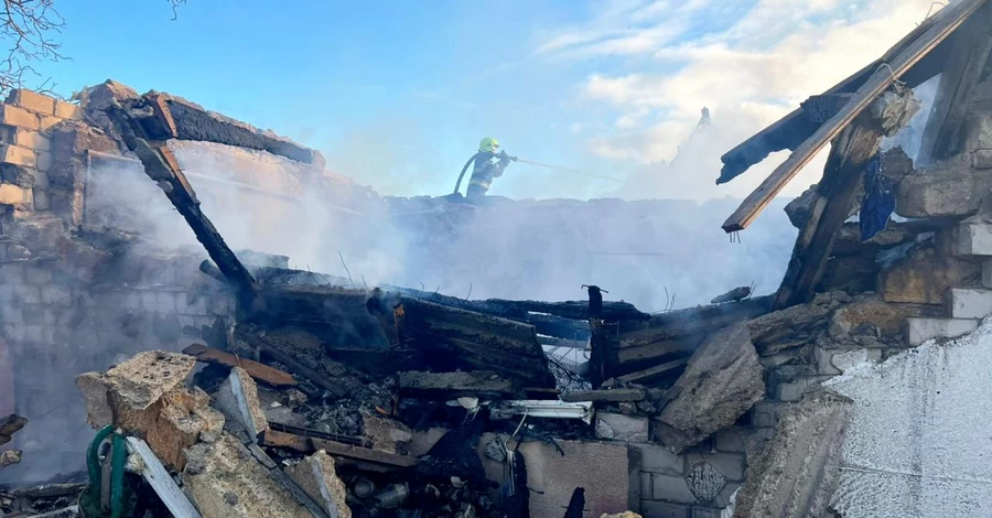 Росіяни вночі атакували Україну, застосувавши 450 дронів та 30 ракет