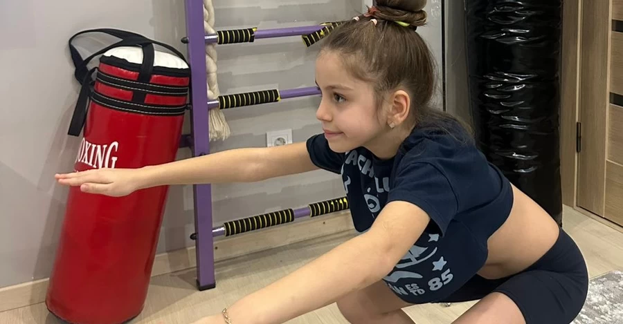 7-летняя Милана Дулогло из Одессы установила рекорд Украины по приседаниям